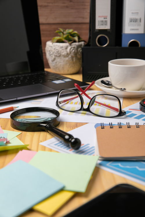 辦公室文具、箱包與商務(wù)攝影 為專(zhuān)業(yè)空間增添視覺(jué)魅力